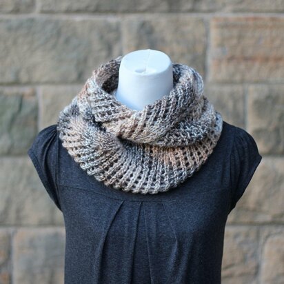 Coffee ripple scarf