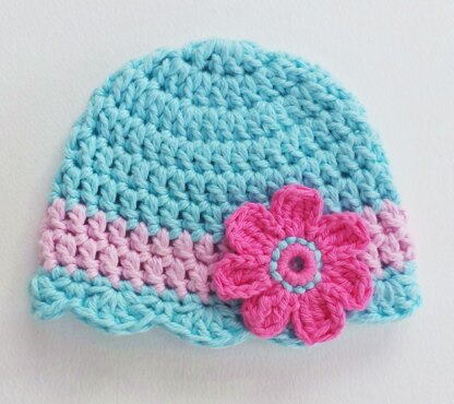 Scalloped Flower Hat USA