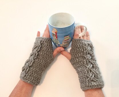 Cable Stitch Wrist Warmers