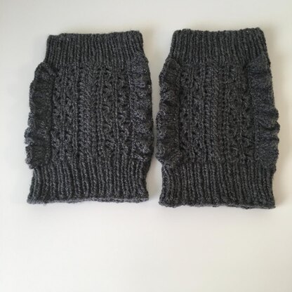 Ruffle boot cuffs