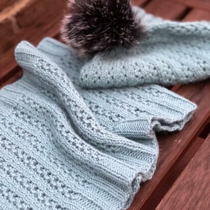 Zephyr Hat & Cowl Set