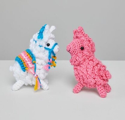 Larry & Linda Crochet Llama in Red Heart Amigurumi - LM6284 - Downloadable PDF