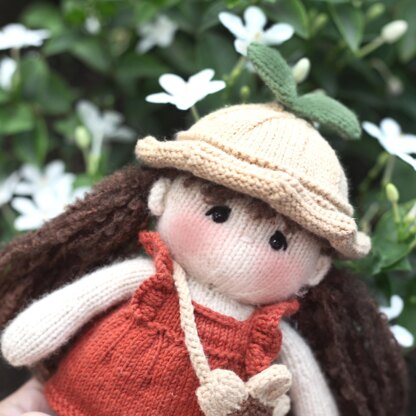 Doll knitting pattern - Dreamy doll Amelia