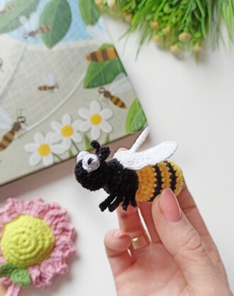 Funny Little Bee