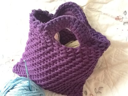 Crocheted City Bag
