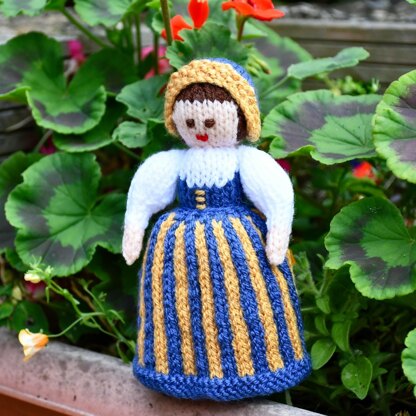Finland National Costume Doll Knitting Pattern - Toy Knitting Pattern