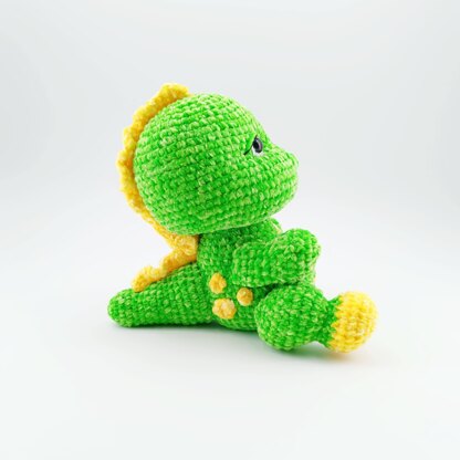 Amigurumi Cute Dinosaur