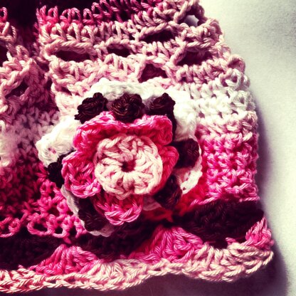 Rosebud hat