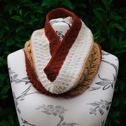 Mixed Toffee Cowl