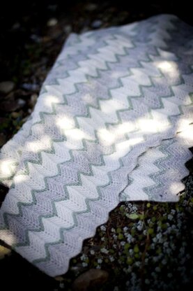 Zig Zag Stripe Baby Blanket - Baby Cakes