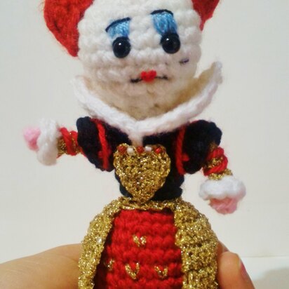 Queen of Hearts amigurumi