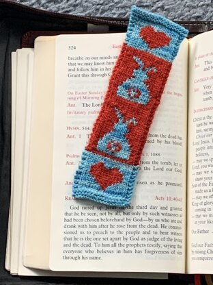 Intarsia Hearts Bunnies Bookmark