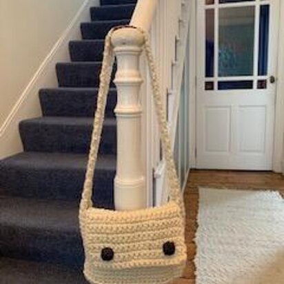 Crochet rug shoulder bag