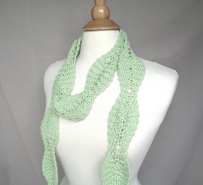 Scallop Leaf Scarf