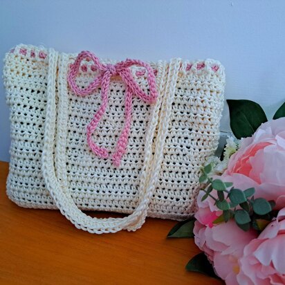 Crochet Romantic Cottagecore Tote Bag Pattern