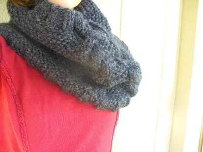 Karenina cowl