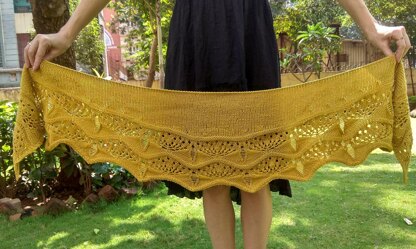 Honey and Lavender Shawl (DK weight)