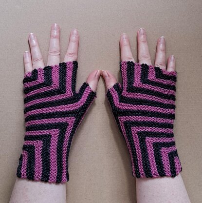 Mitred Mitts