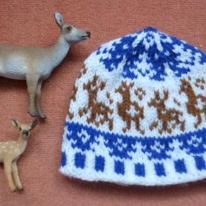 Little snow roe deer beanie