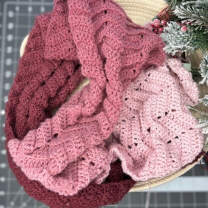 Sweatheart Chevron Scarf