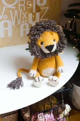 Knitting Lion Toy Pattern