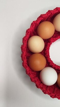 Crochet Easter basket for eggs pattern