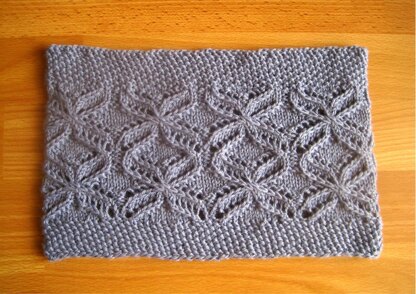 Tilly Lace Cowl