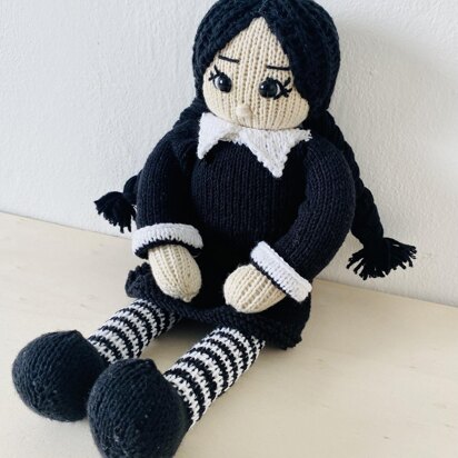 Doll Wednesday, knitting pattern