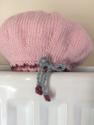 Little girl's beret