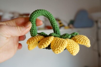 Sunflower amigurumi fidget toy