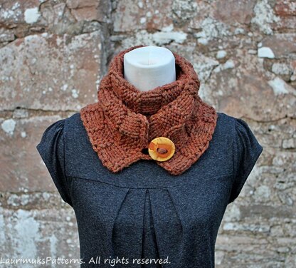 Skinny button scarf