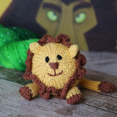 Liam Lion - knitting pattern