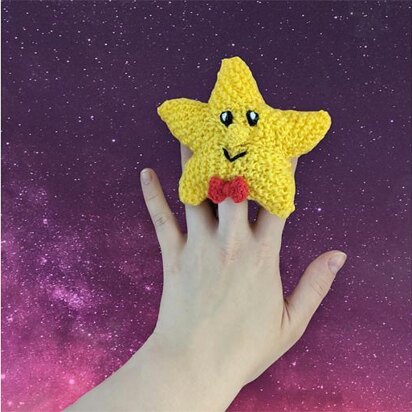 Twinkle Little Star Finger Puppet - knitting pattern