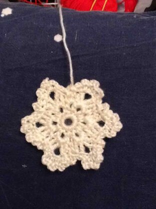 Snowflake Ornament Crochet in Red Heart Niki - LW4064EN