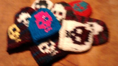 Innocent Smoothie Big Knit Skater Skull Hats
