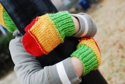 Red Light Green Light Hat & Mittens