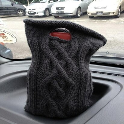Knitted Aran Cable Bag