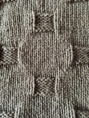 Easy Circle Illusion Knitted Blanket