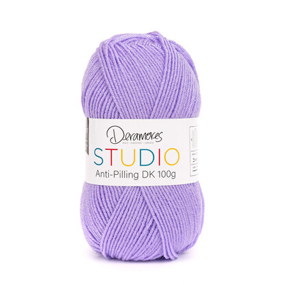 Lion Brand Yarn Basic Stitch Anti-Pilling Knitting Yarn, Yarn for  Crocheting, 1-Pack, Deco Rose