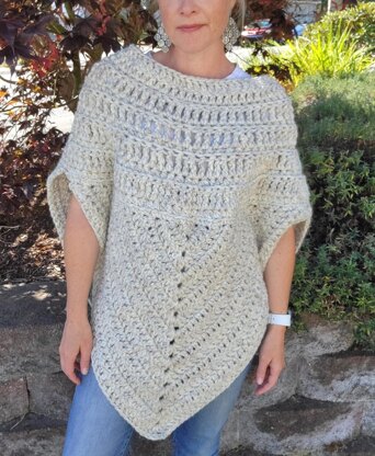 Triangle Poncho Crochet pattern by Made By Lilian | LoveCrafts