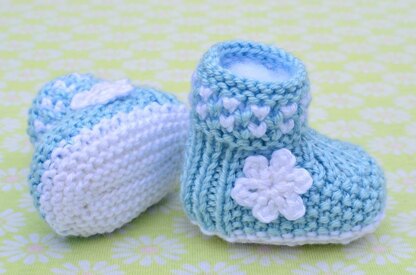 Boot Style Twinkle-Twinkle Baby Booties