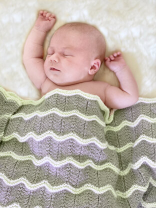 Cheyenne Baby Blanket in Dk yarn