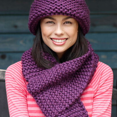 Beginner Scarf in Lion Brand Hometown USA - L0084D