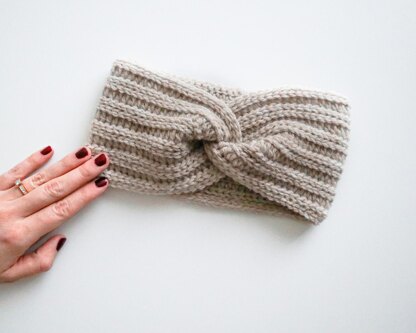 Crochet headband - The Solmu