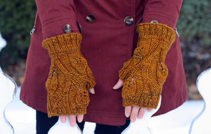 Fairy Mitts in Dream in Color Classy with Cashmere