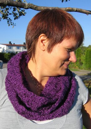 Seriatim thick and thin cowl