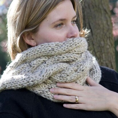 Rolling Cables Scarf - Bulky