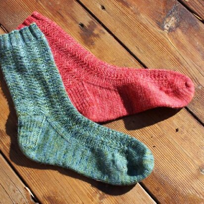 Diana's Quiver Socks - knitting pattern