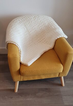 Neutral Blanket (Super Chunky)