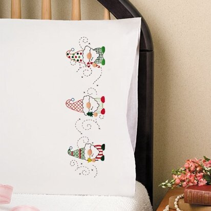 Design Works Christmas Gnome Cross Stitch Kit - 20x30in